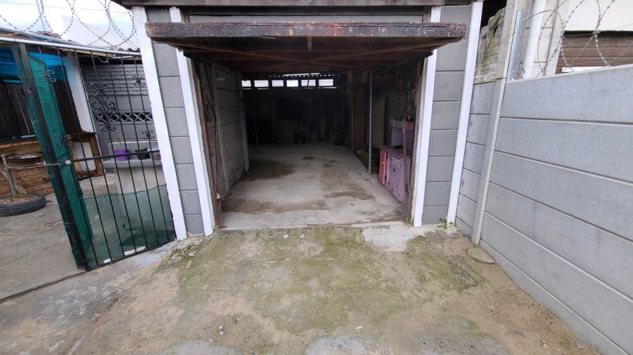 3 Bedroom Property for Sale in Bishop Lavis Western Cape